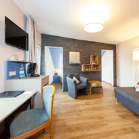 Halfenstube & 1894 4* Senheim