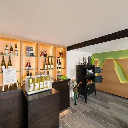 Halfenstube & 1894 Hotel