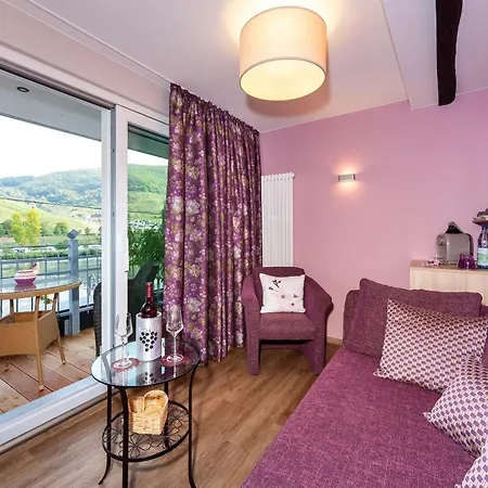 Halfenstube & 1894 Senheim