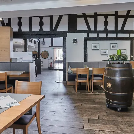 Halfenstube & 1894 4*