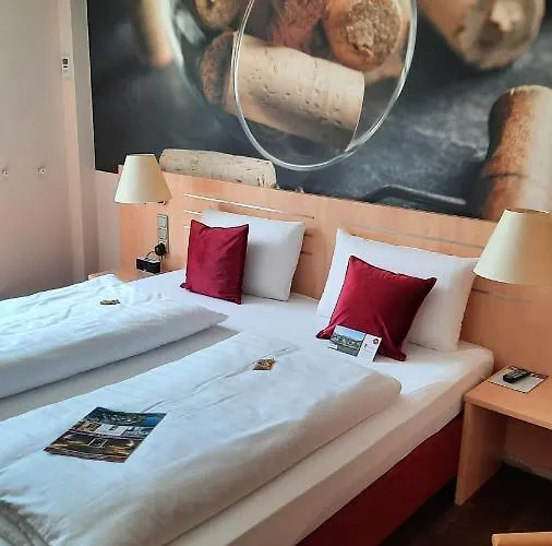 酒店 Halfenstube & 1894 4*