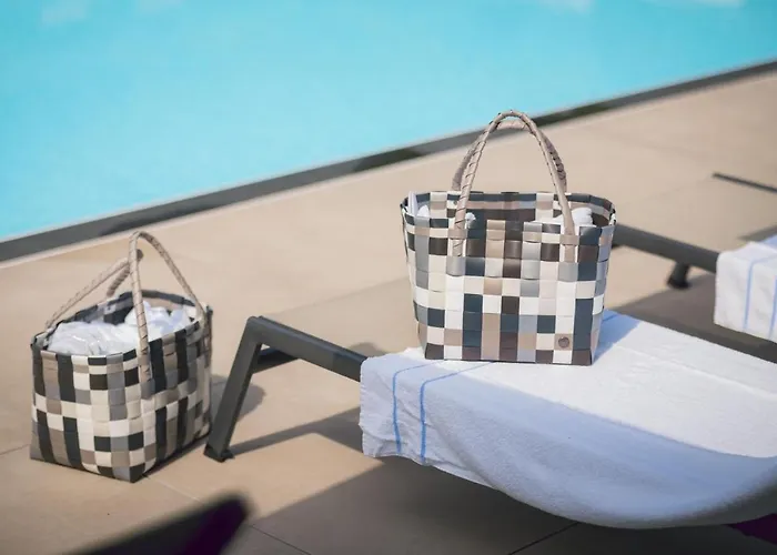 酒店 Halfenstube & 1894 4*