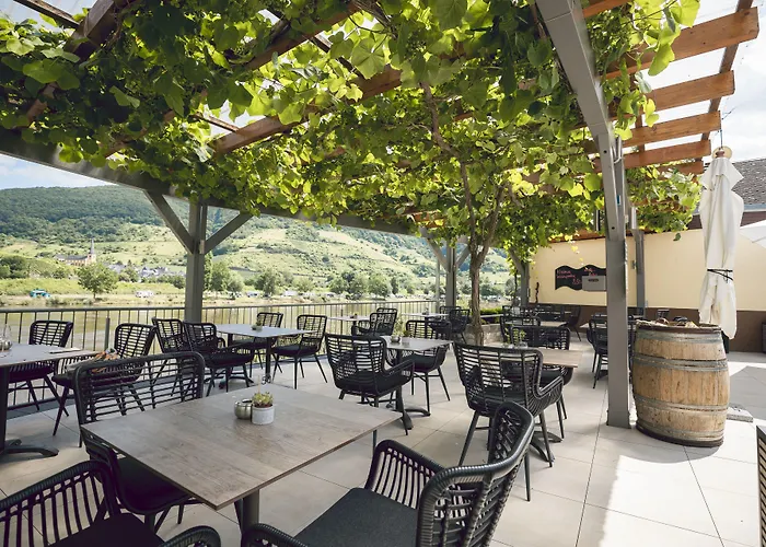 Halfenstube & 1894 Hotel