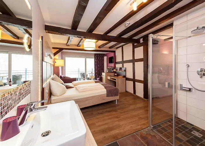 酒店 Halfenstube & 1894 4*