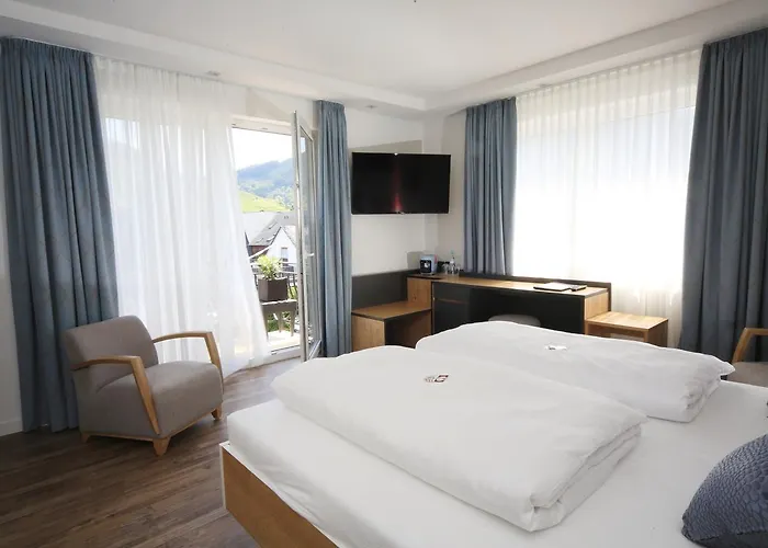 Halfenstube & 1894 森海姆